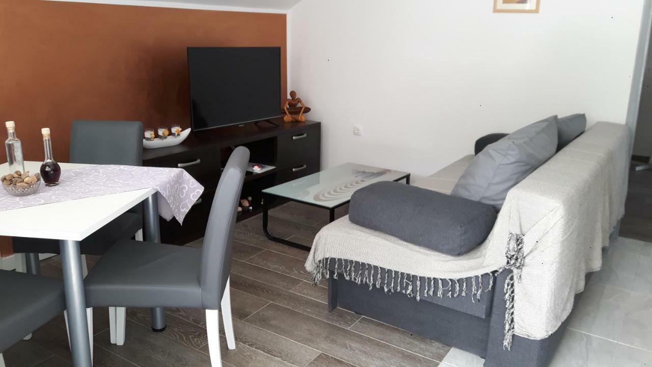 Zora Apartman *